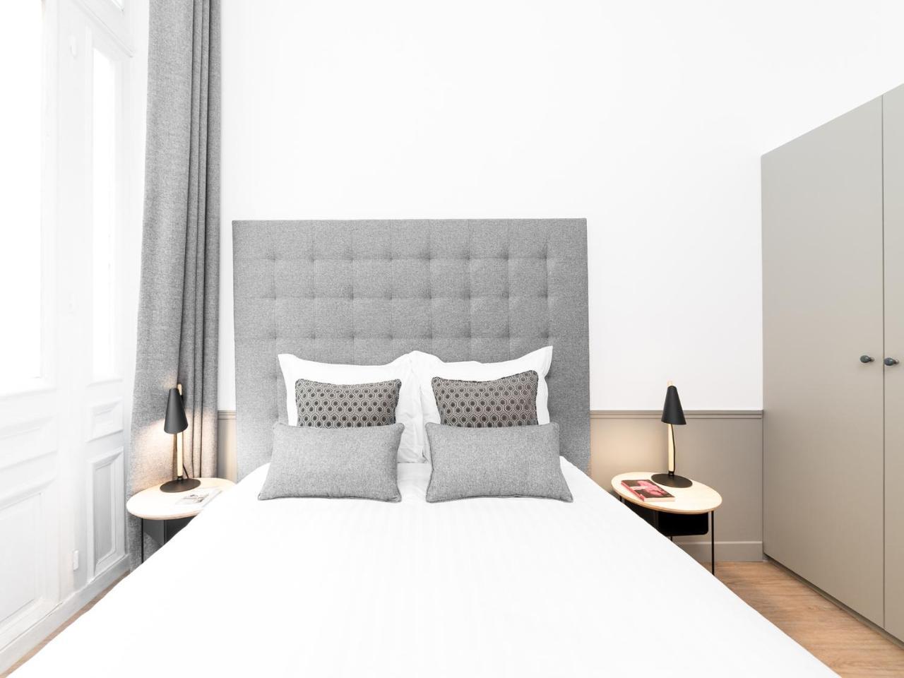 Livinparis - Luxury 3 & 4 Bedrooms Montmartre I Exteriör bild