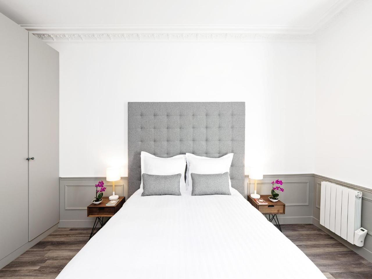 Livinparis - Luxury 3 & 4 Bedrooms Montmartre I Exteriör bild